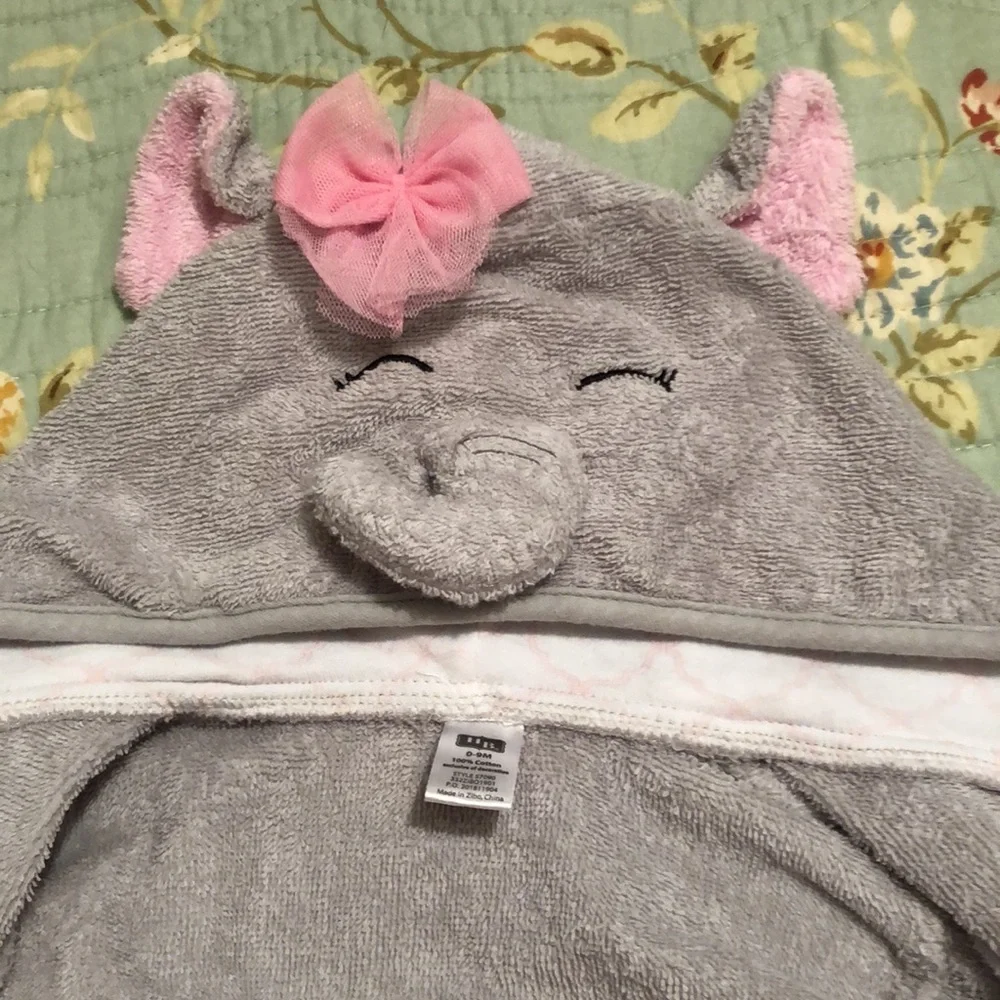 HB baby bathrobe